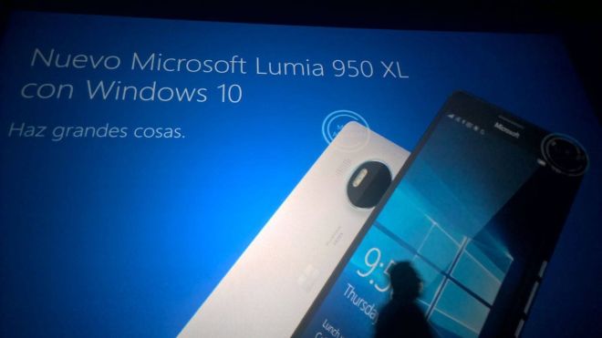Lumia 950 back