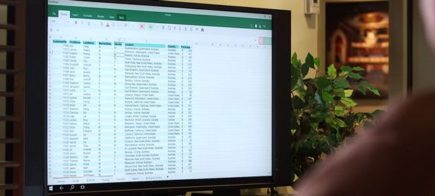 Microsoft is working on Win32 app support for Windows 10 Mobile’s Continuum
