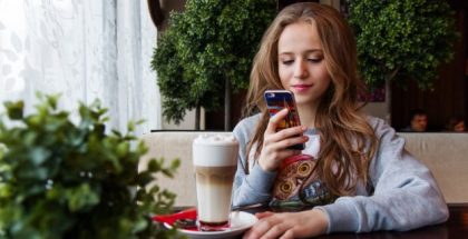 "smartphone" (CC BY 2.0) by Sole Treadmill