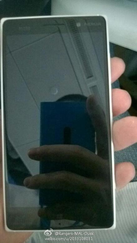 lumia-1030-mclaren-front
