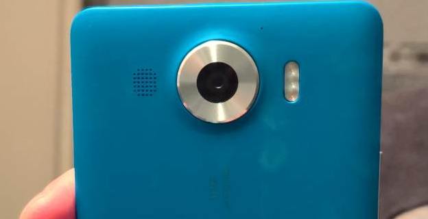 Lumia 950 Cyan