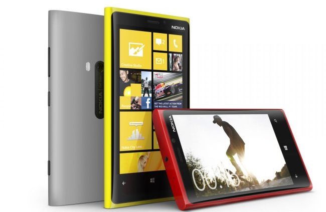 okia Lumia 920 press shot