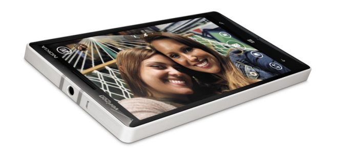 Nokia Lumia Icon display
