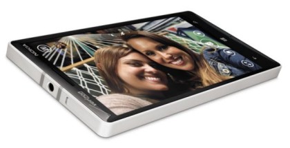 Nokia Lumia Icon display