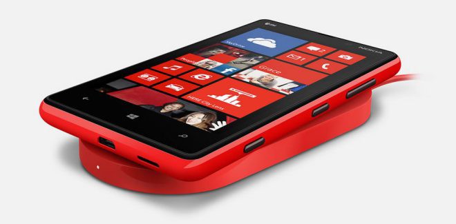 Nokia Windows Phone with wireless charging plate dt-900