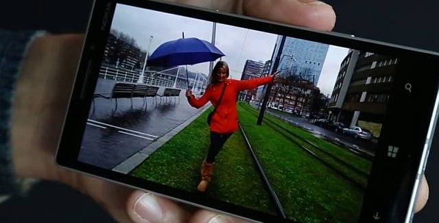 Nokia Living Images Lumia Cyan