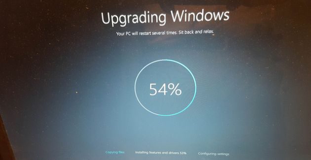 Windows 10 upgrade (CC BY-SA 2.0) by bossco