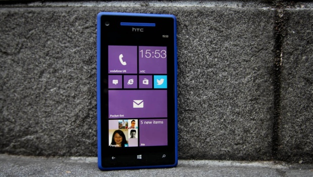 Windows Phone HTC 8X model